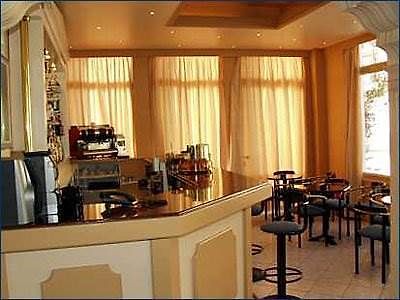 Vouzas Hotel Delphi Restoran gambar